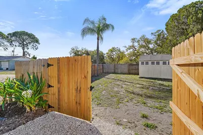 635 Melody Circle, Sarasota, FL 34237 - Photo 13