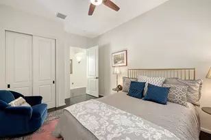 1729 Cherokee Dr, Sarasota, FL 34239 - Photo 27