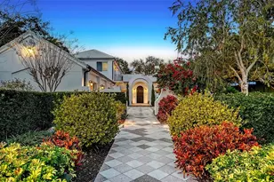 1729 Cherokee Dr, Sarasota, FL 34239 - Photo 1