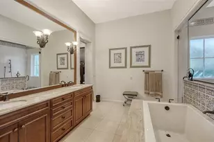 1729 Cherokee Dr, Sarasota, FL 34239 - Photo 23