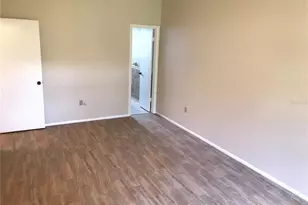 3705 34th Ave Dr W, Bradenton, FL 34205 - Photo 11