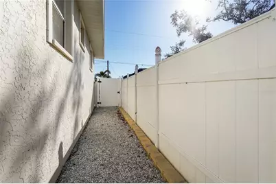 1308 File Avenue, Sarasota, FL 34239 - Photo 31