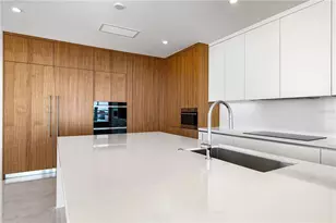 111 Golden Gate Point, Sarasota, FL 34236 - Photo 21