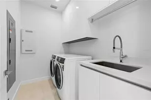 111 Golden Gate Point, Sarasota, FL 34236 - Photo 39