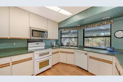 5331 Dominica Circle, Sarasota, FL 34233 - Photo 15