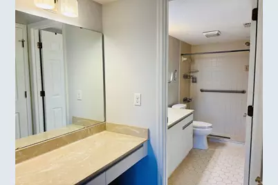 6211 Timber Lake Drive #B9, Sarasota, FL 34243 - Photo 15