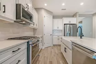 12705 Palatka Dr, Venice, FL 34293 - Photo 11