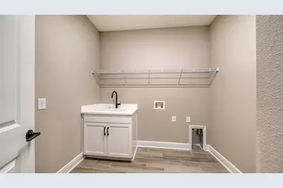 12705 Palatka Drive, Venice, FL 34293 - Photo 33