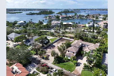 838 Norsota Way, Sarasota, FL 34242 - Photo 9