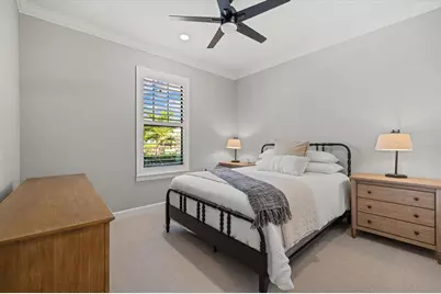 5904 Bluestar Court, Lakewood Ranch, FL 34211 - Photo 9