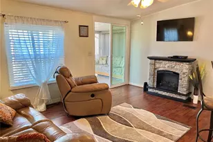 5707 45th St E, Bradenton, FL 34203 - Photo 9