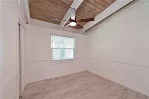 216 Gladiolus St, Anna Maria, FL 34216 - Photo 9