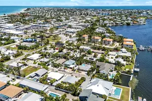 205 Peacock Ln, Holmes Beach, FL 34217 - Photo 25