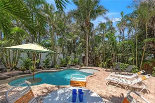 205 Peacock Ln, Holmes Beach, FL 34217 - Photo 17