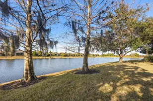 7921 Waterton Ln, Lakewood Ranch, FL 34202 - Photo 5