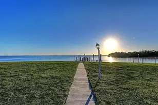 7322 Westmoreland Dr, Sarasota, FL 34243 - Photo 23