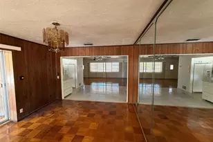 3846 Malec Cir, Sarasota, FL 34233 - Photo 3