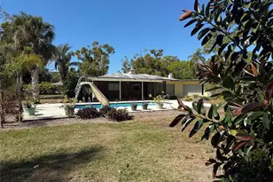 3846 Malec Cir, Sarasota, FL 34233 - Photo 17