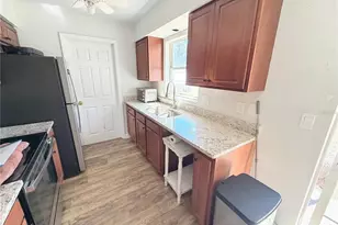 3226 Bailey St, Sarasota, FL 34237 - Photo 7