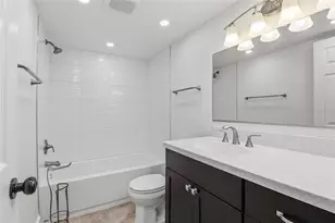 5062 Village Gardens Dr, Sarasota, FL 34234 - Photo 19