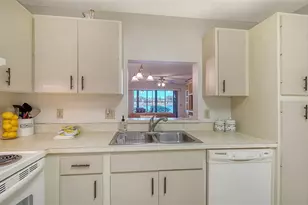 214 Lakewood Dr, Bradenton, FL 34210 - Photo 23