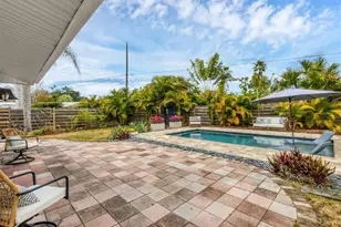 2329 Siesta Dr, Sarasota, FL 34239 - Photo 27