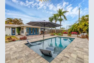 2329 Siesta Drive, Sarasota, FL 34239 - Photo 23