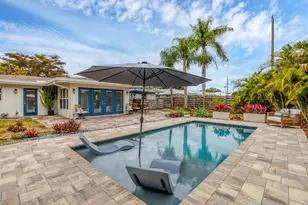 2329 Siesta Dr, Sarasota, FL 34239 - Photo 23