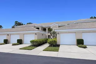 6318 Grand Oak Cir, Bradenton, FL 34203 - Photo 1