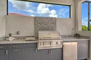 9817 Marbella Dr, Bradenton, FL 34211 - Photo 39