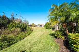 9817 Marbella Dr, Bradenton, FL 34211 - Photo 35