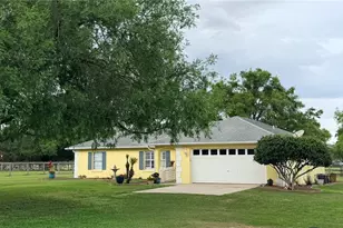 331 SE Hwy 42, Summerfield, FL 34491 - Photo 1
