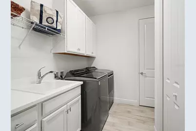 8109 Sandstar Way, Sarasota, FL 34240 - Photo 19