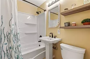 1024 Pattison Ave, Sarasota, FL 34237 - Photo 21