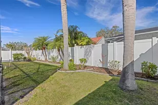 12319 Tall Pines Way, Lakewood Ranch, FL 34202 - Photo 11