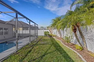 12319 Tall Pines Way, Lakewood Ranch, FL 34202 - Photo 9