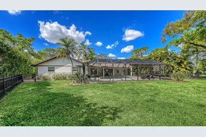 7937 Broadmoor Pines Boulevard, Sarasota, FL 34243 - Photo 55