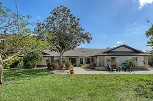 7937 Broadmoor Pines Blvd, Sarasota, FL 34243 - Photo 5