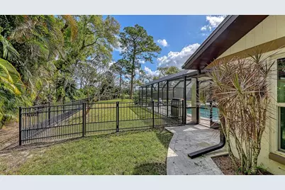 7937 Broadmoor Pines Boulevard, Sarasota, FL 34243 - Photo 51