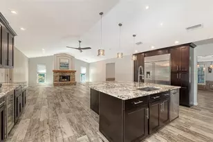 7937 Broadmoor Pines Blvd, Sarasota, FL 34243 - Photo 19