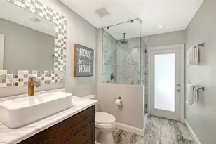 7937 Broadmoor Pines Blvd, Sarasota, FL 34243 - Photo 37