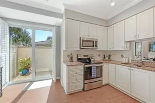 3373 Hadfield Greene, Sarasota, FL 34235 - Photo 19