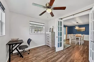 3425 Fairview Dr, Sarasota, FL 34239 - Photo 31