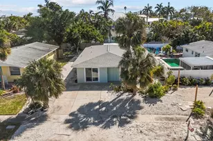 690 Fox St, Longboat Key, FL 34228 - Photo 23