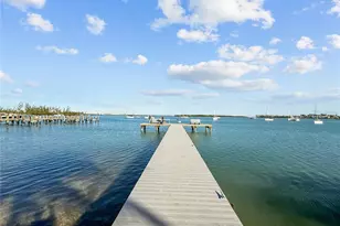 690 Fox St, Longboat Key, FL 34228 - Photo 35