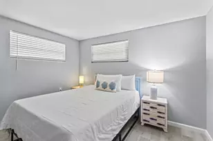 690 Fox St, Longboat Key, FL 34228 - Photo 15
