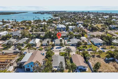 690 Fox Street, Longboat Key, FL 34228 - Photo 3