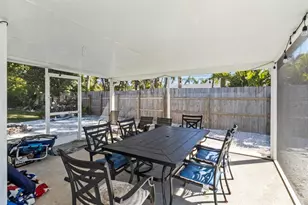 690 Fox St, Longboat Key, FL 34228 - Photo 21