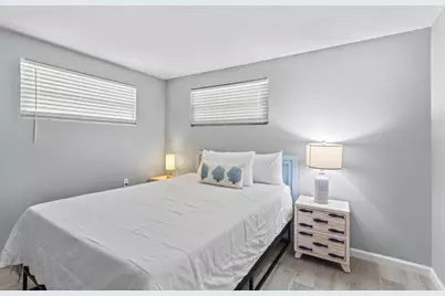 690 Fox Street, Longboat Key, FL 34228 - Photo 15