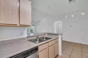 7405 Vista Way, Lakewood Ranch, FL 34202 - Photo 11